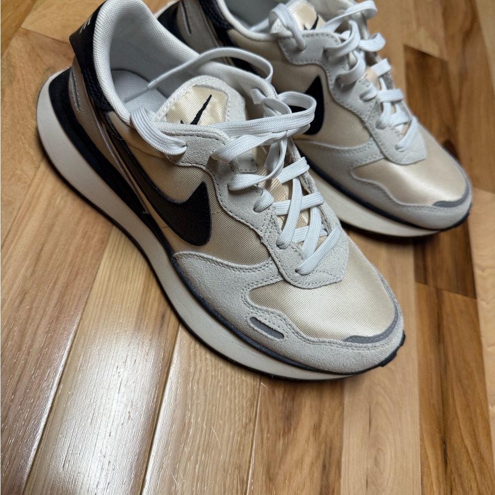 Nike Phoenix Waffle